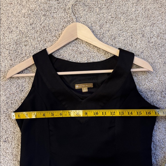 Women’s Holiday Dress - Picture 14 of 14